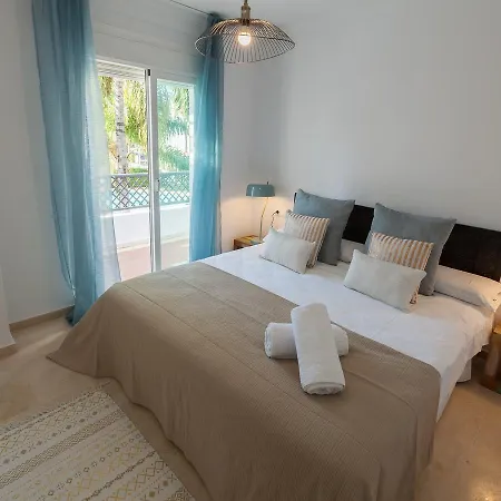 Vacation I Contemporary Apartment, Swimming-pool, 24-7 Security, A Minute From The Marina, The Sea And Luxury Shopping Апартаменты