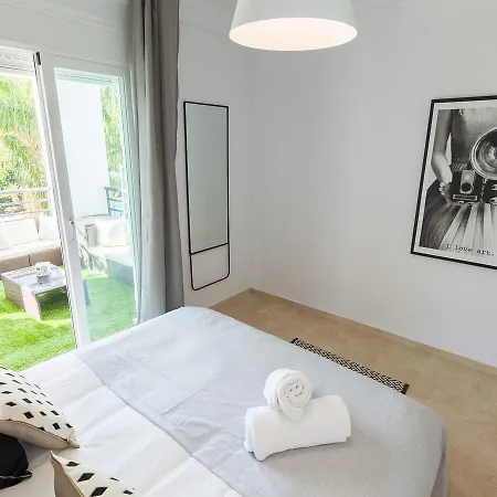 Апартаменты Vacation I Contemporary Apartment, Swimming-pool, 24-7 Security, A Minute From The Marina, The Sea And Luxury Shopping Марбелья